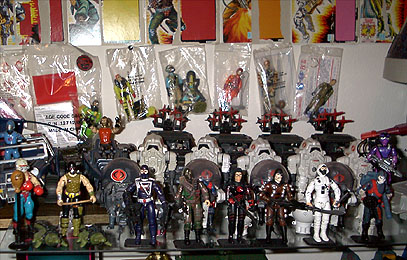 TableTop2.JPG (65857 bytes)