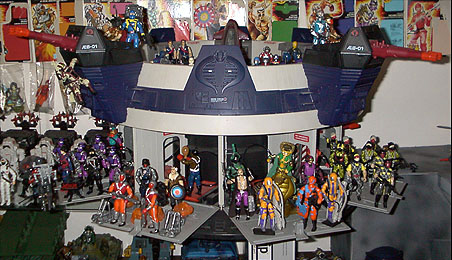 TableTop3.JPG (68103 bytes)