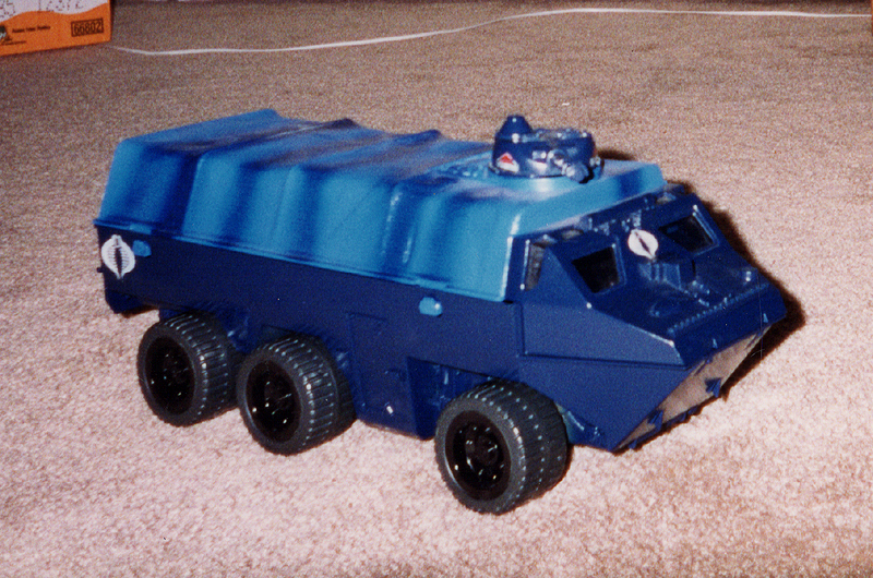 Cobra VT 3.JPG (21864 bytes)