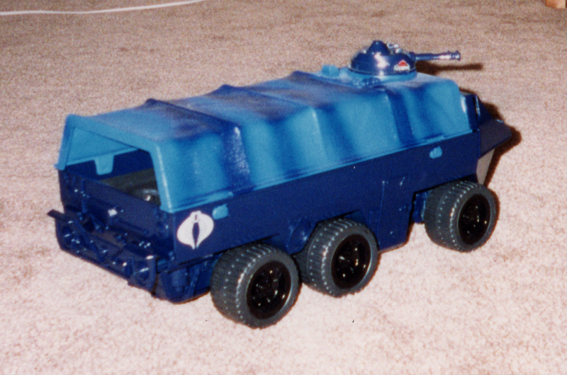 Cobra VT 3.JPG (21864 bytes)